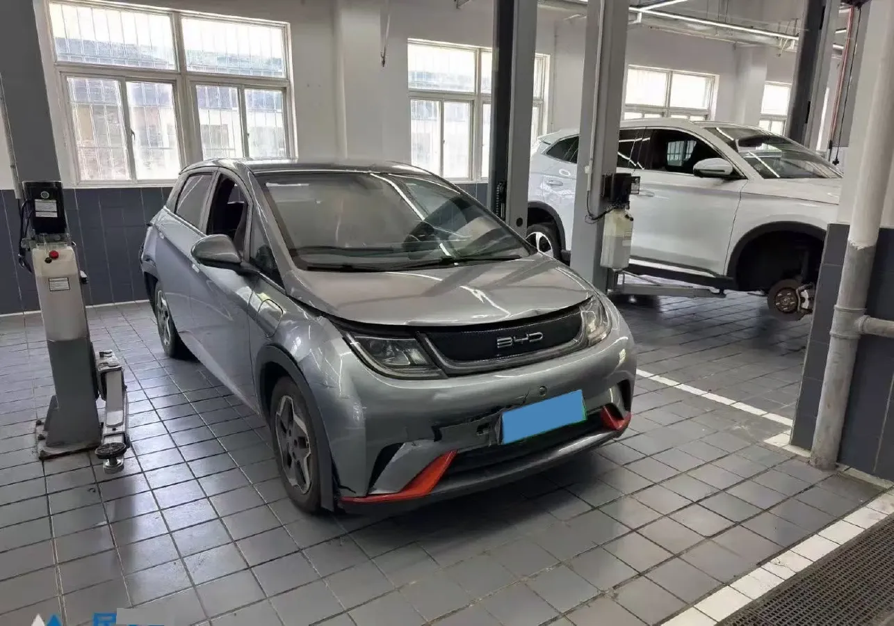 2021 Ford Escort 1.5L 122HP L3 6AT,autocango,china used car exporter,china ev exporter,chinese used car exporter,chinese used ev exporter