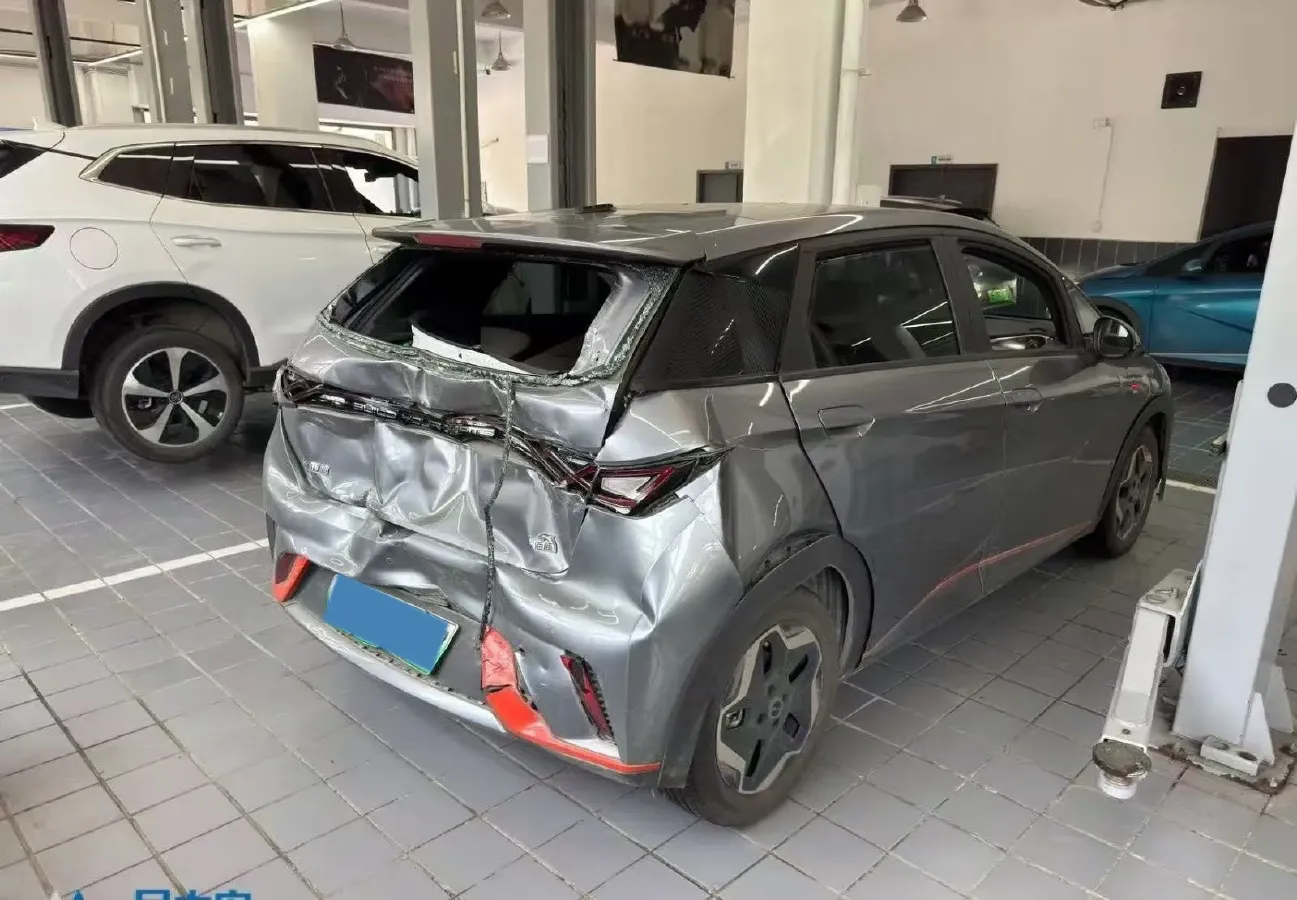 2021 Ford Escort 1.5L 122HP L3 6AT,autocango,china used car exporter,china ev exporter,chinese used car exporter,chinese used ev exporter