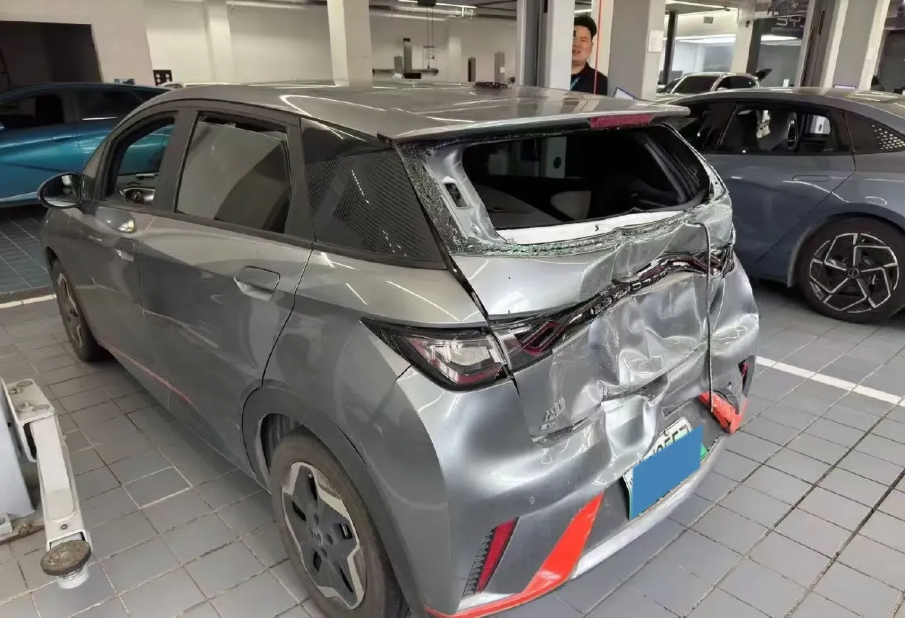 2021 Ford Escort 1.5L 122HP L3 6AT,autocango,china used car exporter,china ev exporter,chinese used car exporter,chinese used ev exporter