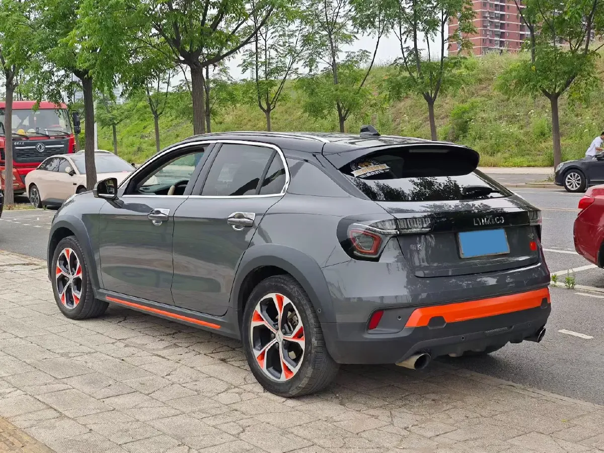 2018 Toyota C-HR 2.0L 171HP L4 CVT,autocango,china used car exporter,china ev exporter,chinese used car exporter,chinese used ev exporter