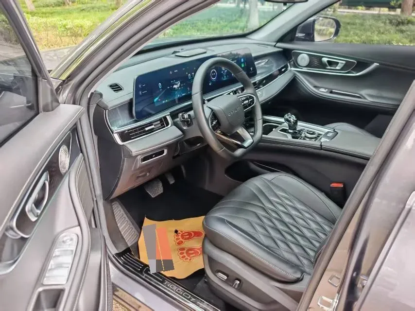 2023 Chery Tiggo 7 Plus 1.6T 197HP L4 7DCT,autocango,china used car exporter,china ev exporter,chinese used car exporter,chinese used ev exporter
