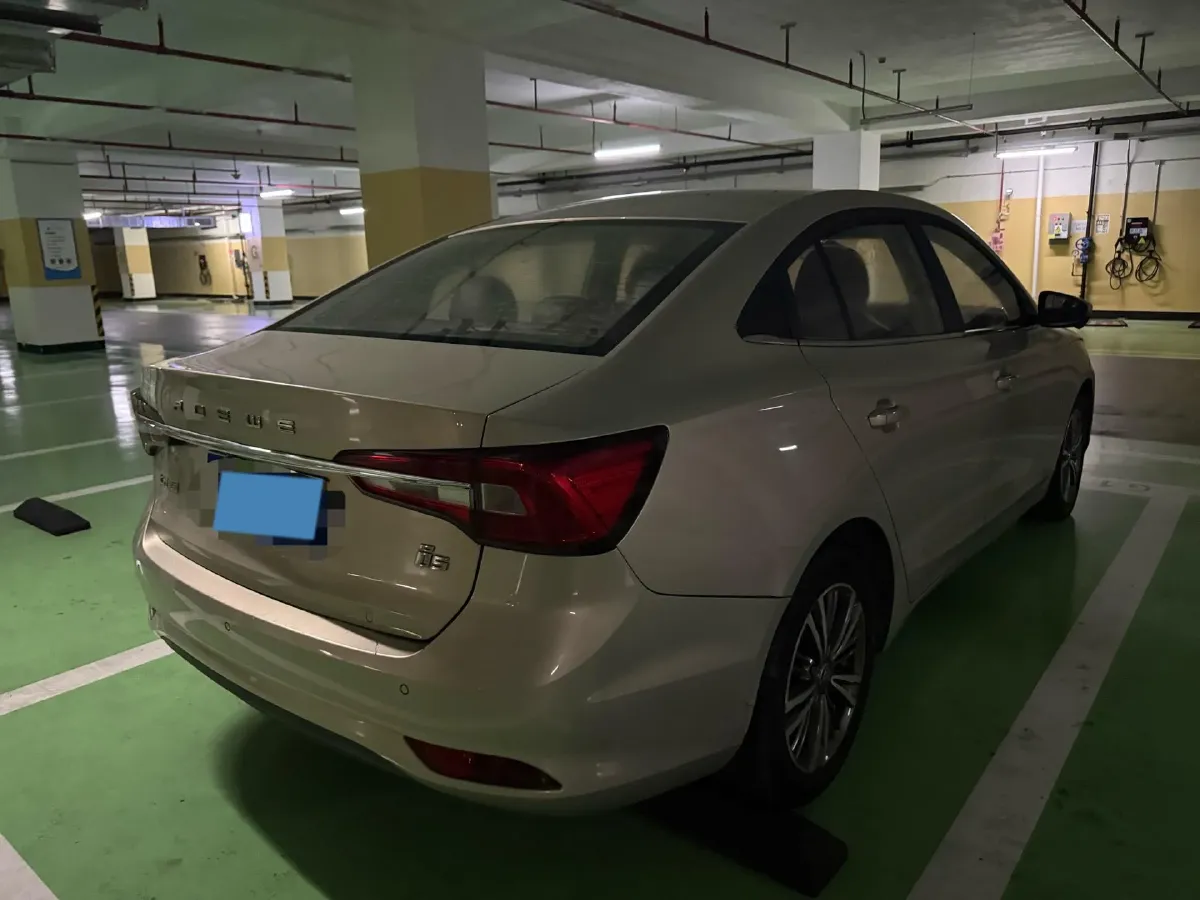 2019 Roewe i5 1.5L 120HP L4 CVT,autocango,china used car exporter,china ev exporter,chinese used car exporter,chinese used ev exporter