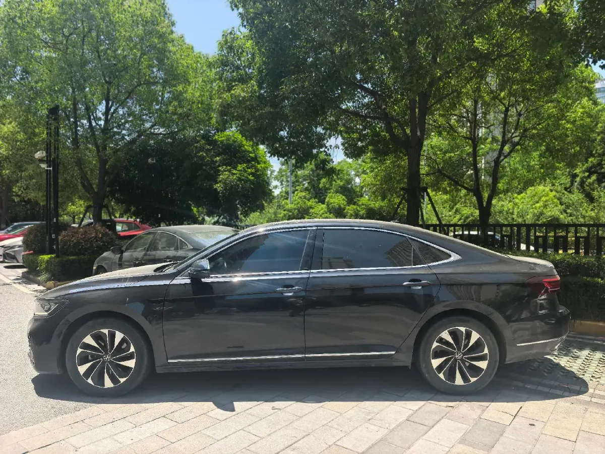 2022 Skoda Kodiak GT 2.0T 186HP L4 7DCT,autocango,china used car exporter,china ev exporter,chinese used car exporter,chinese used ev exporter