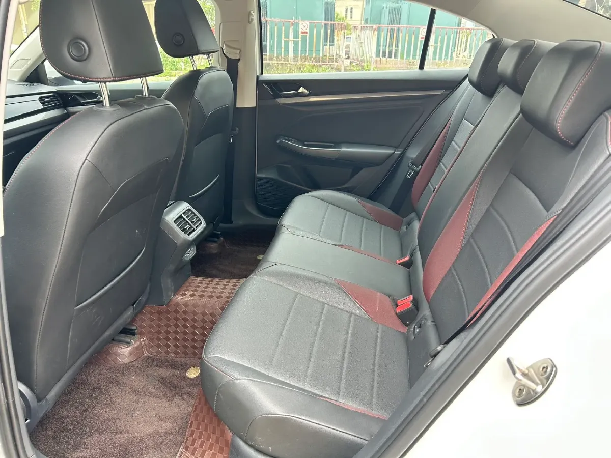 2019 MAXUS T70 2.0T 163HP L4 6AT,autocango,china used car exporter,china ev exporter,chinese used car exporter,chinese used ev exporter