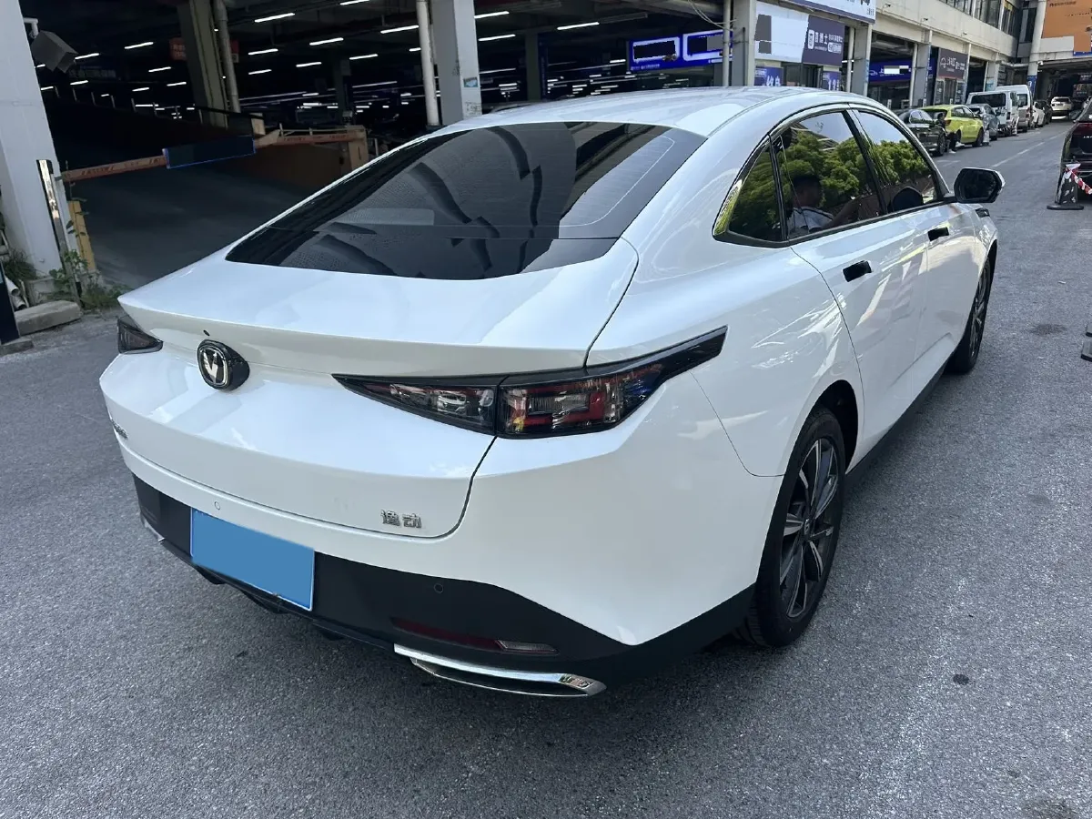 2024 ChangAn Eado 1.5T 170HP L4 7DCT,autocango,china used car exporter,china ev exporter,chinese used car exporter,chinese used ev exporter