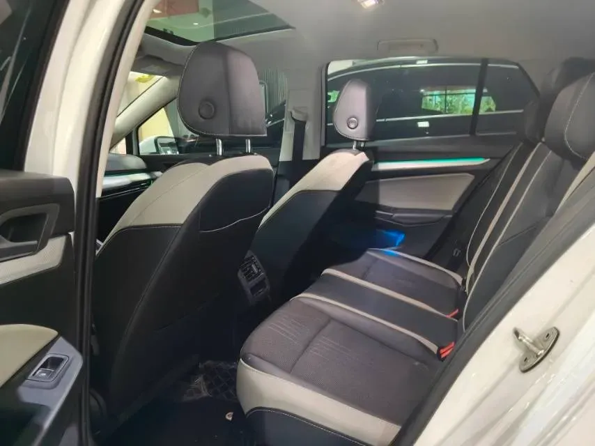 2021 Volkswagen Golf 1.4T 150HP L4 7DCT,autocango,china used car exporter,china ev exporter,chinese used car exporter,chinese used ev exporter
