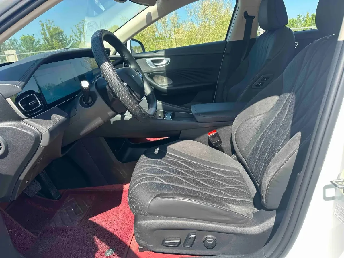 2023 Roewe D7 BEV 59.2KWH,autocango,china used car exporter,china ev exporter,chinese used car exporter,chinese used ev exporter