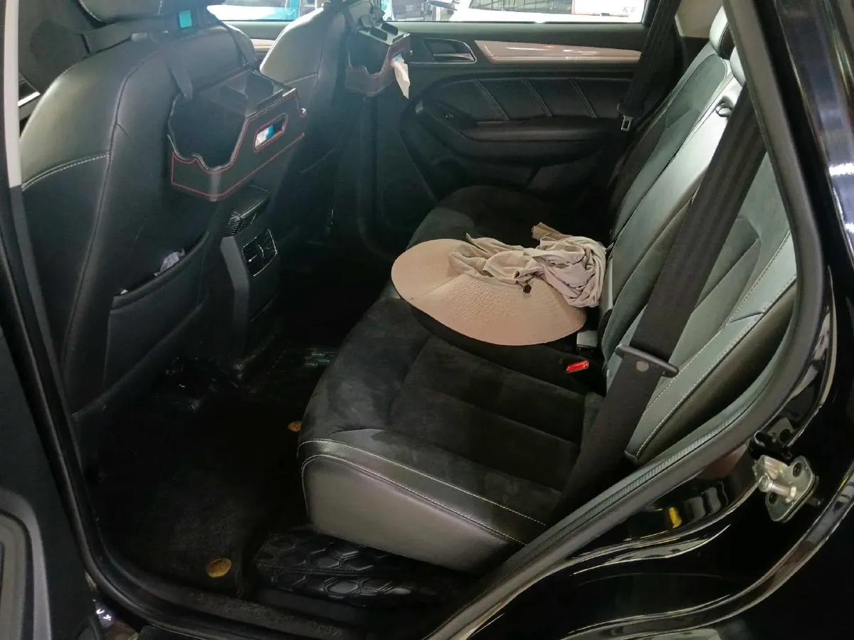2017 Roewe RX5 1.5T 169HP L4 2AT PHEV 12KWH,autocango,china used car exporter,china ev exporter,chinese used car exporter,chinese used ev exporter