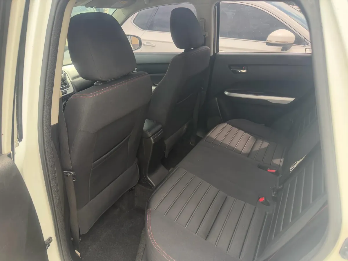 2016 Suzuki Vitara 1.6L 122HP L4 5MT,autocango,china used car exporter,china ev exporter,chinese used car exporter,chinese used ev exporter