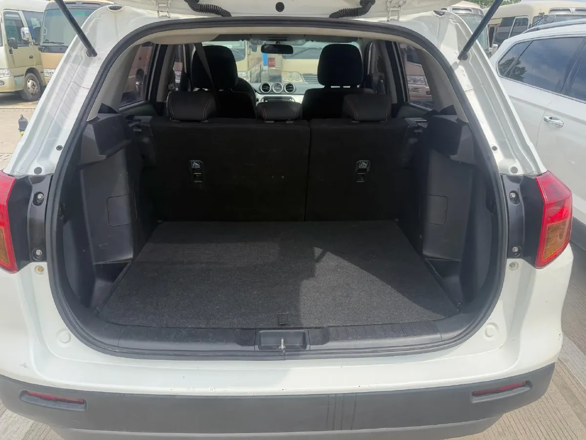 2016 Suzuki Vitara 1.6L 122HP L4 5MT,autocango,china used car exporter,china ev exporter,chinese used car exporter,chinese used ev exporter