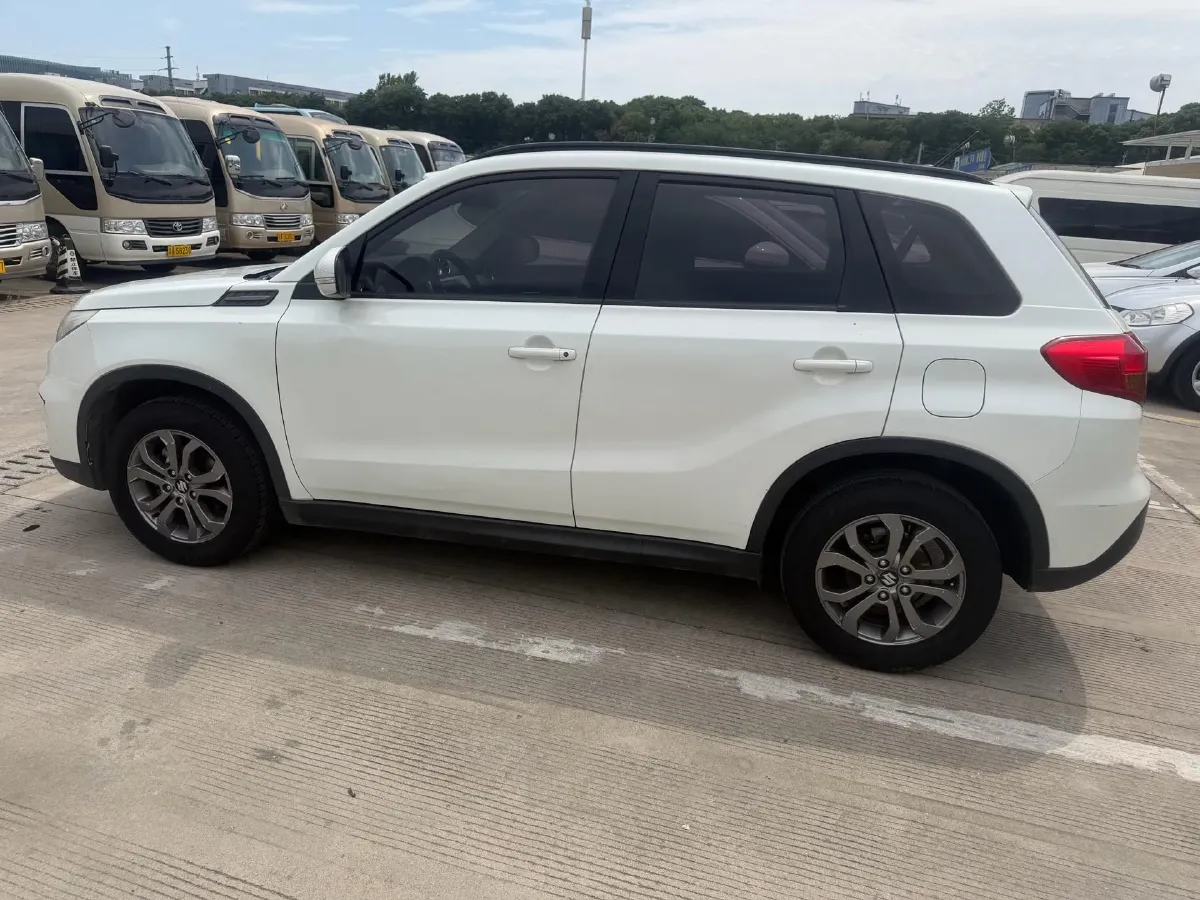 2016 Suzuki Vitara 1.6L 122HP L4 5MT,autocango,china used car exporter,china ev exporter,chinese used car exporter,chinese used ev exporter
