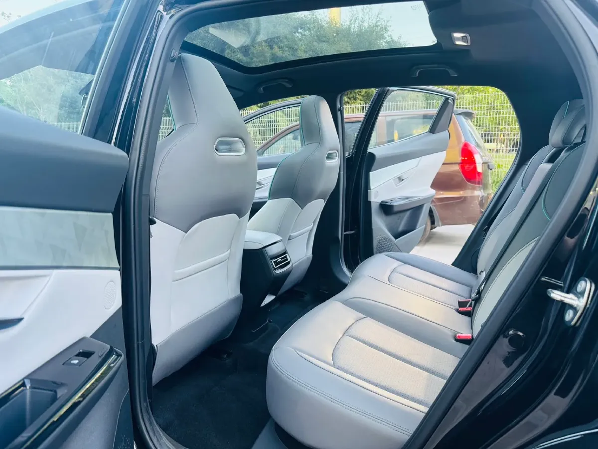 2023 ChangAn UNI-T 1.5T 188HP L4 7DCT,autocango,china used car exporter,china ev exporter,chinese used car exporter,chinese used ev exporter