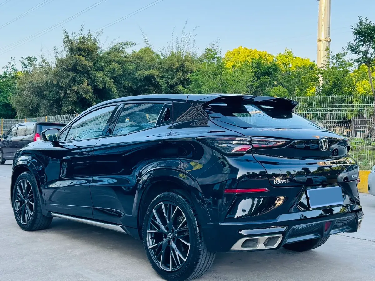 2023 ChangAn UNI-T 1.5T 188HP L4 7DCT,autocango,china used car exporter,china ev exporter,chinese used car exporter,chinese used ev exporter