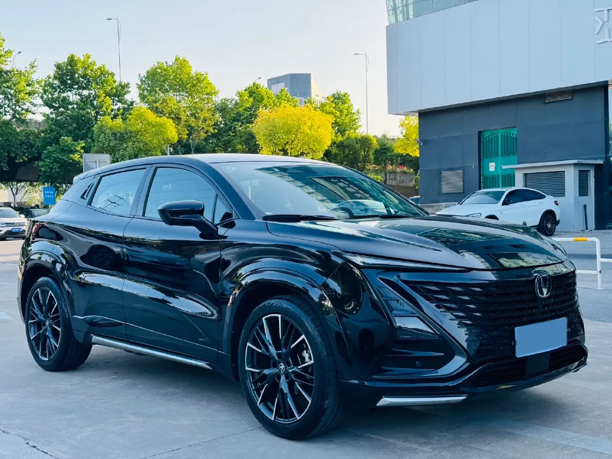 2023 ChangAn UNI-T 1.5T 188HP L4 7DCT,autocango,china used car exporter,china ev exporter,chinese used car exporter,chinese used ev exporter