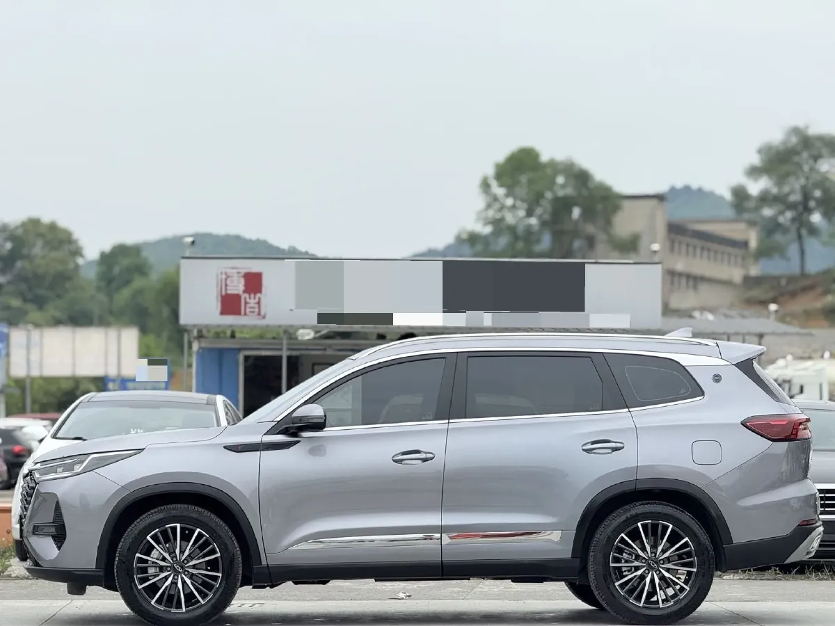 2025 Chery Tiggo 8 PRO 1.6T 197HP L4 7DCT,autocango,china used car exporter,china ev exporter,chinese used car exporter,chinese used ev exporter