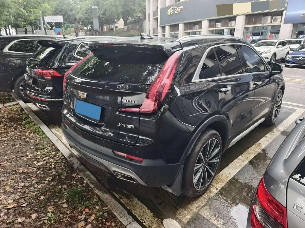 2020 Cadillac XT4 2.0T 237HP L4 9AT,autocango,china used car exporter,china ev exporter,chinese used car exporter,chinese used ev exporter