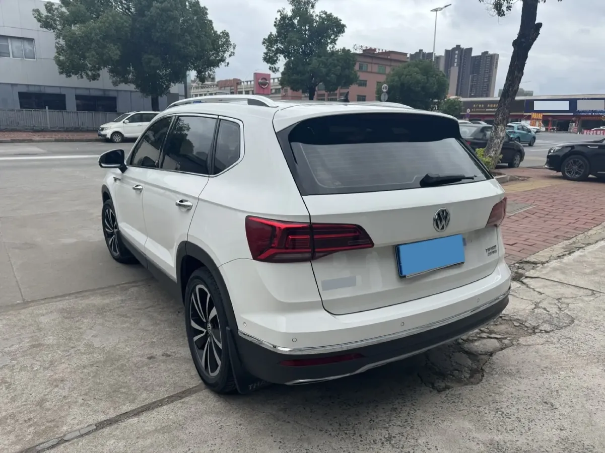 2019 MINI MINI 1.5T 102HP L3 7DCT,autocango,china used car exporter,china ev exporter,chinese used car exporter,chinese used ev exporter