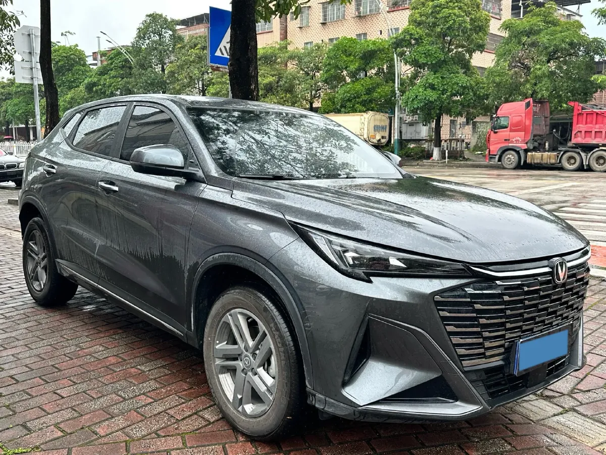 2025 ChangAn X5 PLUS 1.5T 188HP L4 7DCT,autocango,china used car exporter,china ev exporter,chinese used car exporter,chinese used ev exporter