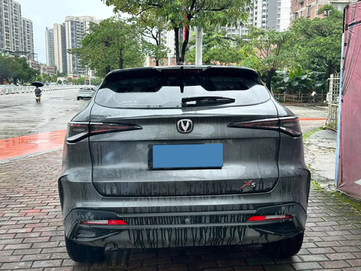 2025 ChangAn X5 PLUS 1.5T 188HP L4 7DCT,autocango,china used car exporter,china ev exporter,chinese used car exporter,chinese used ev exporter