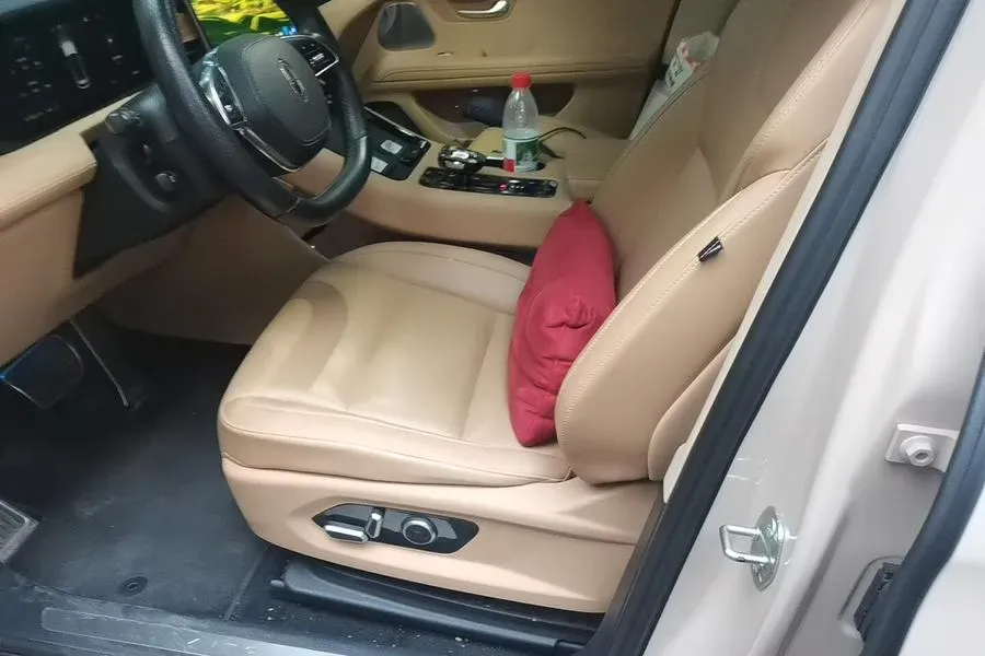 2022 Infiniti Q50L 2.0T 211HP L4 7AT,autocango,china used car exporter,china ev exporter,chinese used car exporter,chinese used ev exporter