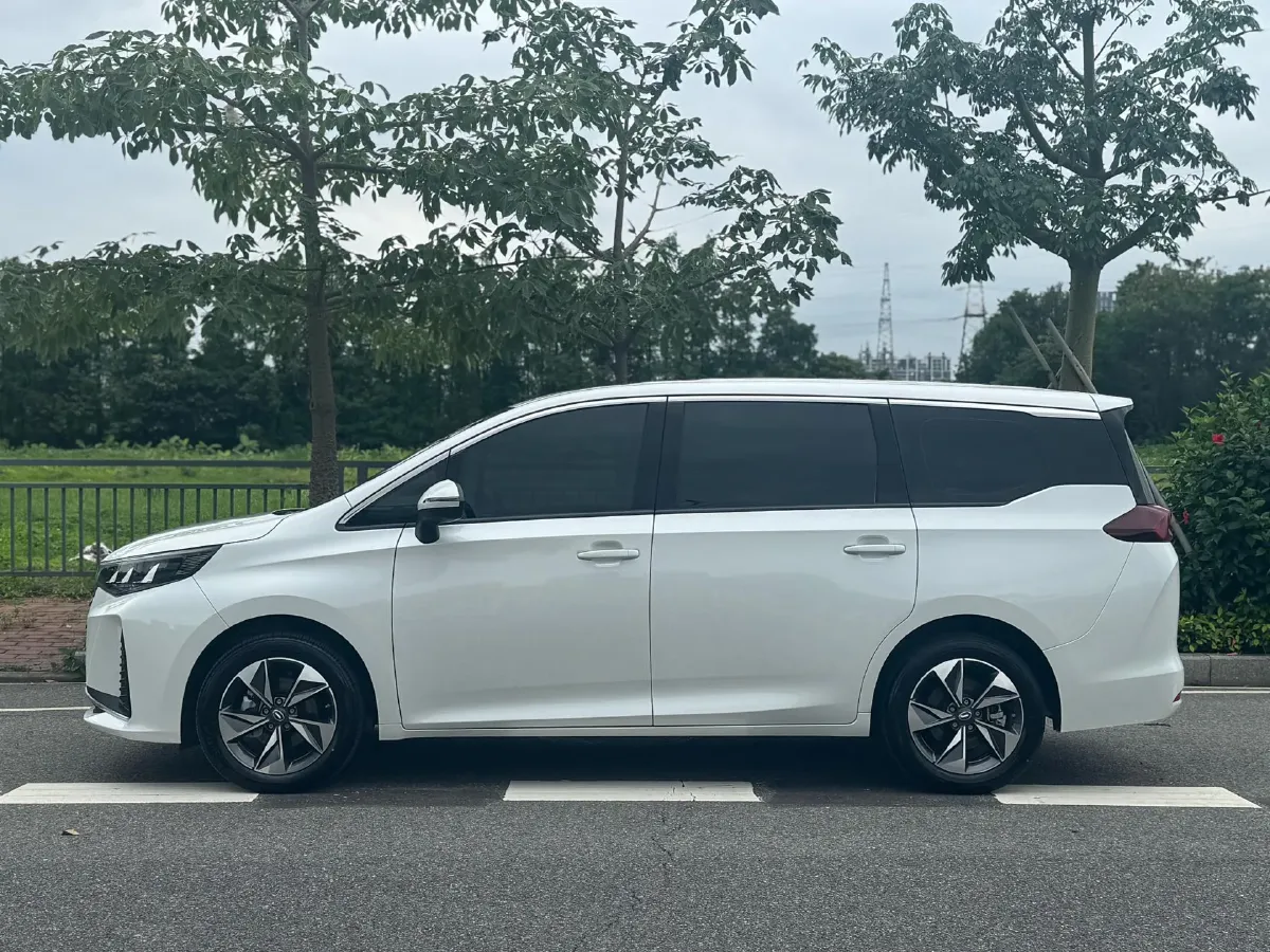 2023 GAC Trumpchi M6 1.5T 177HP L4 7DCT,autocango,china used car exporter,china ev exporter,chinese used car exporter,chinese used ev exporter