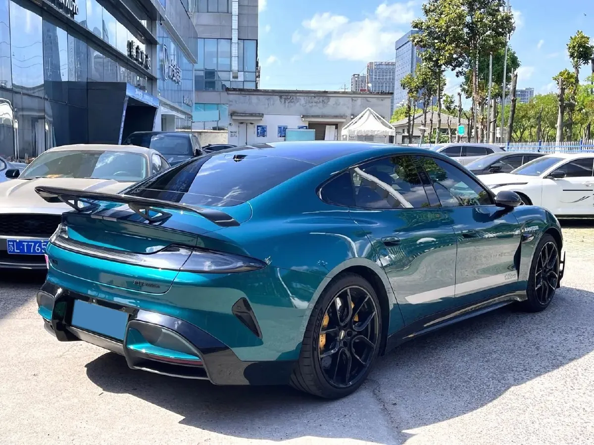 2025 MI SU7 Ultra BEV 93.7KWH,autocango,china used car exporter,china ev exporter,chinese used car exporter,chinese used ev exporter