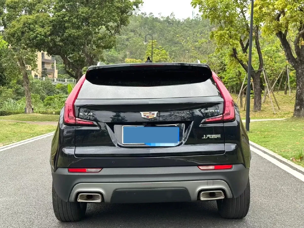 2022 Cadillac XT4 2.0T 237HP L4 9AT,autocango,china used car exporter,china ev exporter,chinese used car exporter,chinese used ev exporter