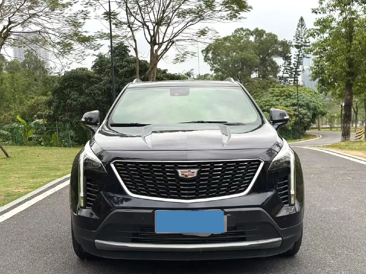 2022 Cadillac XT4 2.0T 237HP L4 9AT,autocango,china used car exporter,china ev exporter,chinese used car exporter,chinese used ev exporter