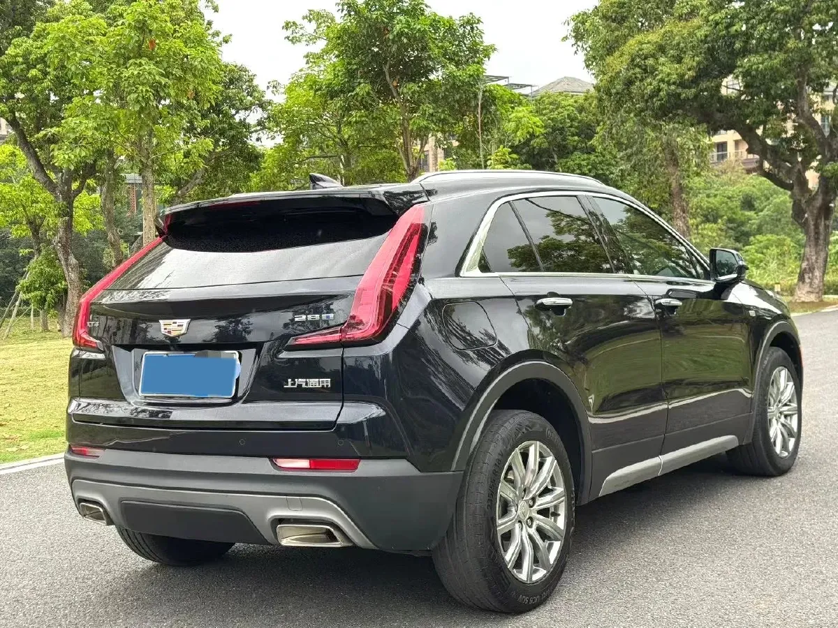 2022 Cadillac XT4 2.0T 237HP L4 9AT,autocango,china used car exporter,china ev exporter,chinese used car exporter,chinese used ev exporter