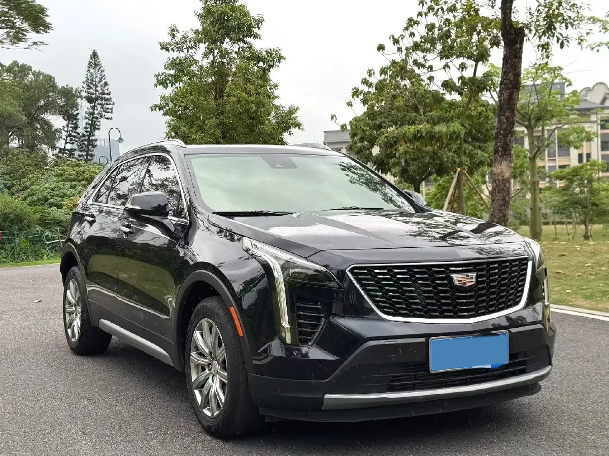 2022 Cadillac XT4 2.0T 237HP L4 9AT,autocango,china used car exporter,china ev exporter,chinese used car exporter,chinese used ev exporter