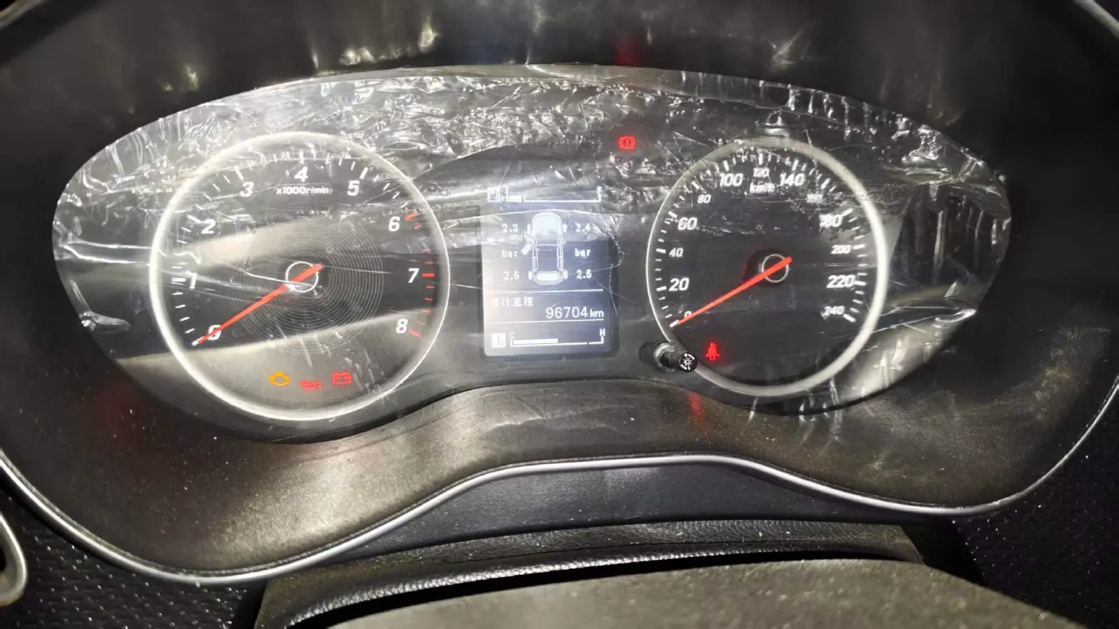 2019 BaoJun 730 1.5L 105HP L4 6MT,autocango,china used car exporter,china ev exporter,chinese used car exporter,chinese used ev exporter