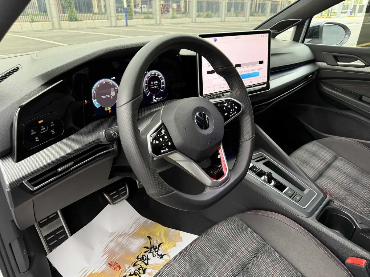 2025 Volkswagen GolfGTI 2.0T 220HP L4 7DCT,autocango,china used car exporter,china ev exporter,chinese used car exporter,chinese used ev exporter