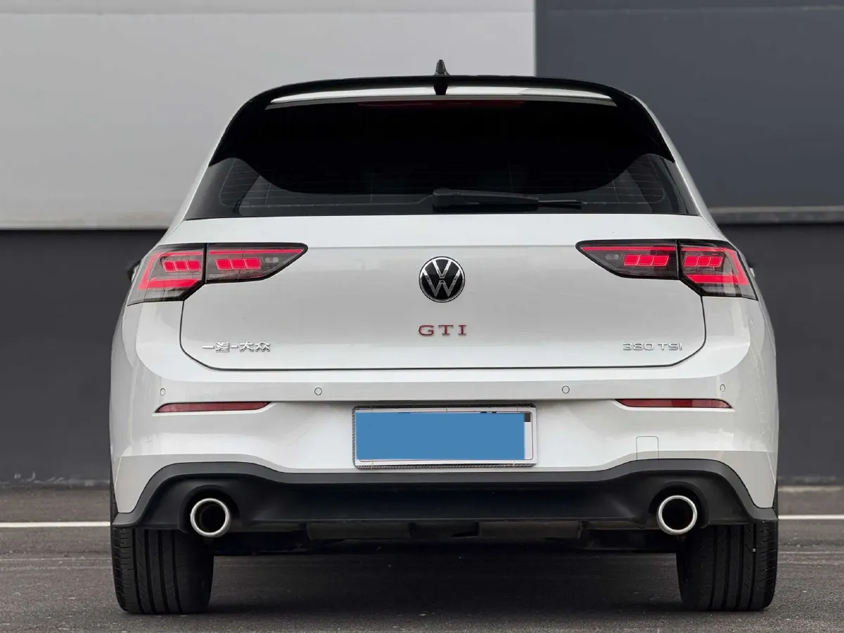 2025 Volkswagen GolfGTI 2.0T 220HP L4 7DCT,autocango,china used car exporter,china ev exporter,chinese used car exporter,chinese used ev exporter