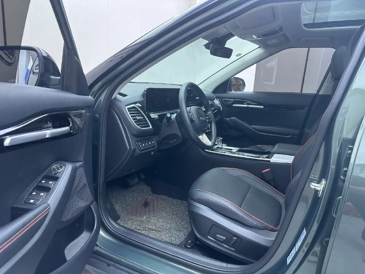 2023 Kia Seltos 1.5L 115HP L4 CVT,autocango,china used car exporter,china ev exporter,chinese used car exporter,chinese used ev exporter