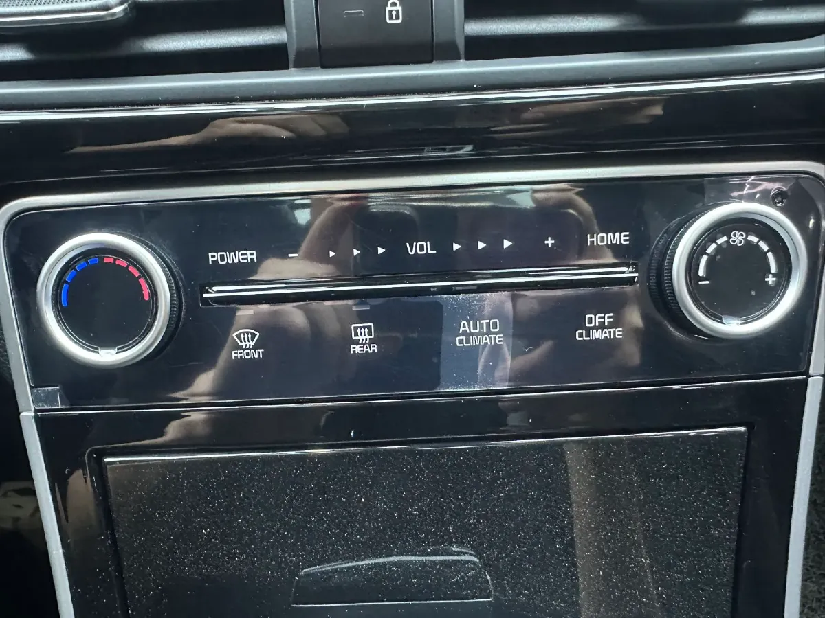 2023 Kia Seltos 1.5L 115HP L4 CVT,autocango,china used car exporter,china ev exporter,chinese used car exporter,chinese used ev exporter