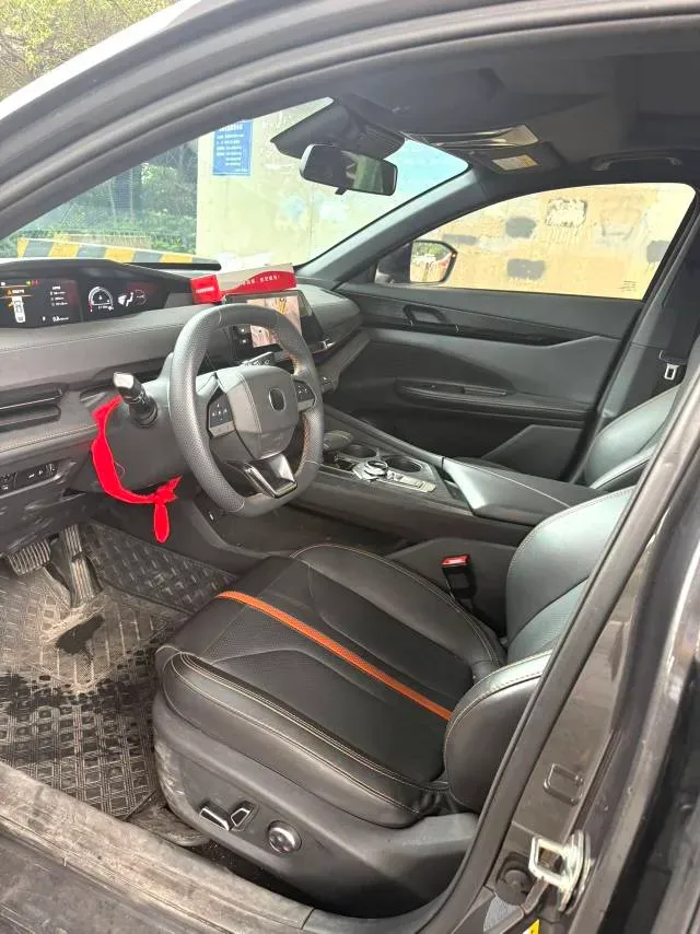 2024 ChangAn UNI-V 1.5T 188HP L4 7DCT,autocango,china used car exporter,china ev exporter,chinese used car exporter,chinese used ev exporter