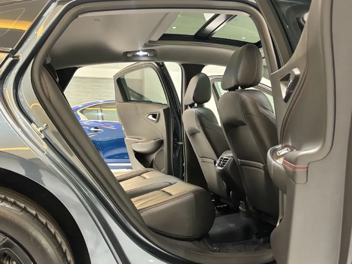 2019 Chevrolet Malibu XL 2.0T 241HP L4 9AT,autocango,china used car exporter,china ev exporter,chinese used car exporter,chinese used ev exporter