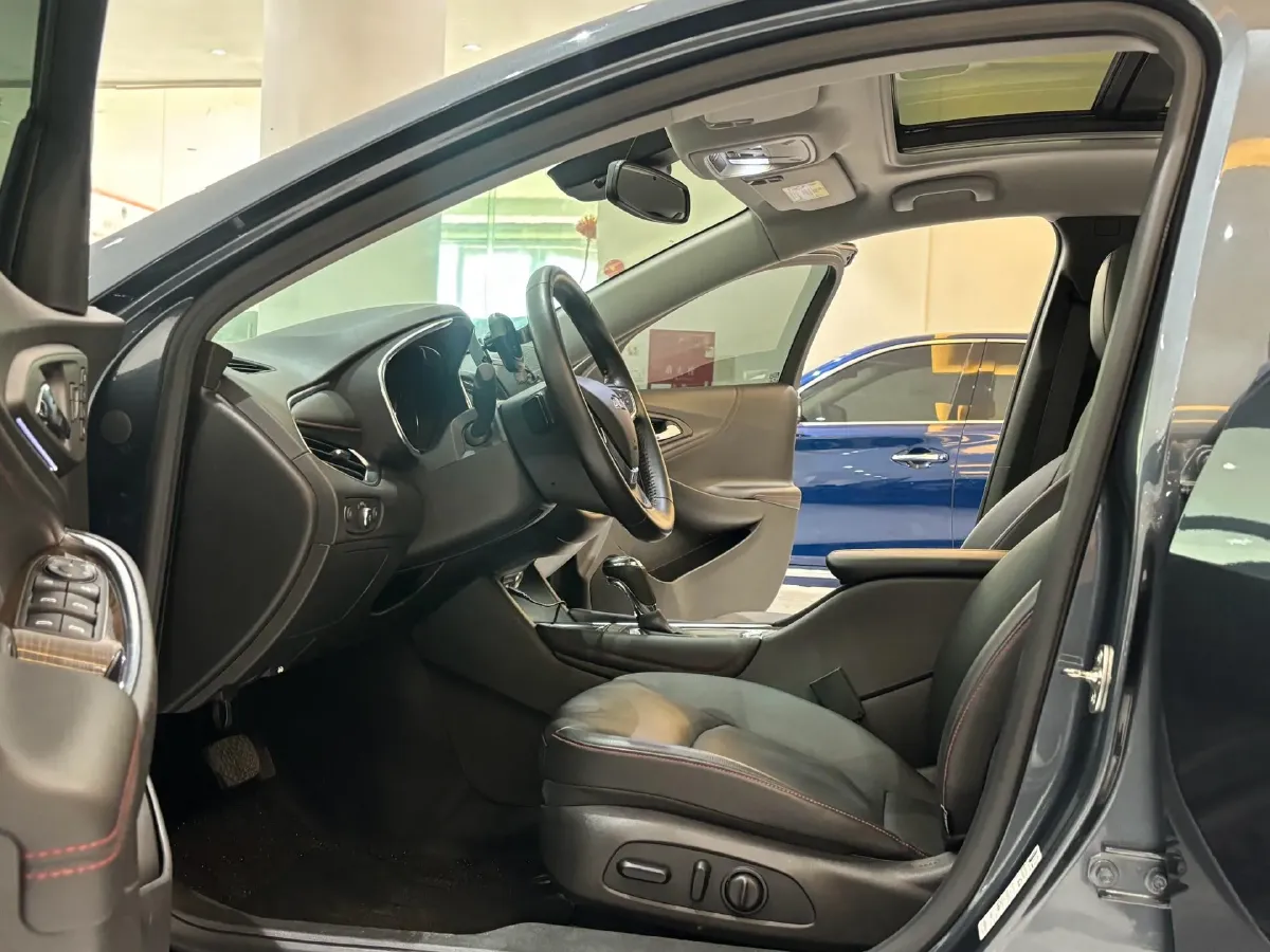 2019 Chevrolet Malibu XL 2.0T 241HP L4 9AT,autocango,china used car exporter,china ev exporter,chinese used car exporter,chinese used ev exporter