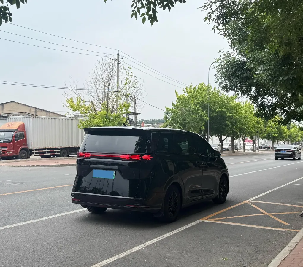 2022 HongQi HS7 3.0T 337HP V6 8AT,autocango,china used car exporter,china ev exporter,chinese used car exporter,chinese used ev exporter