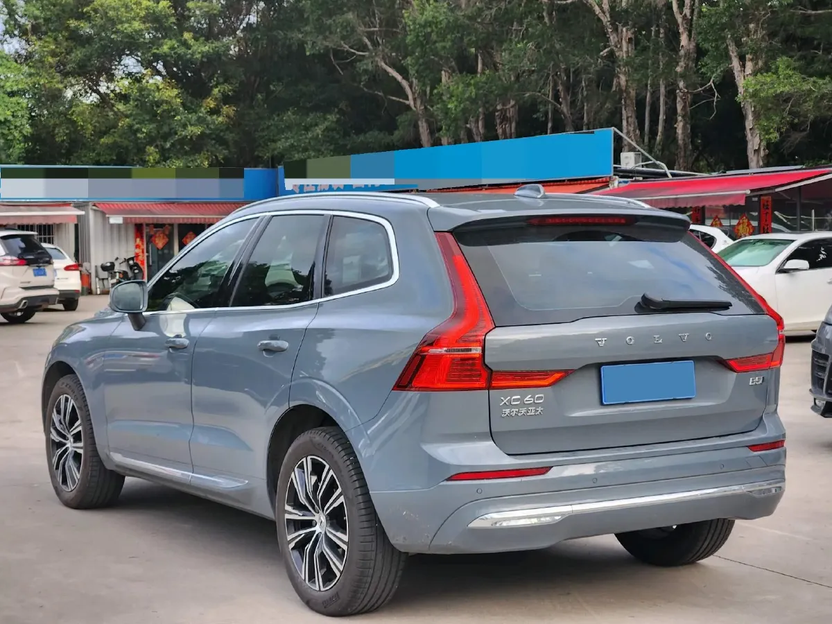 2022 Volvo XC60 2.0T 250HP L4 8AT,autocango,china used car exporter,china ev exporter,chinese used car exporter,chinese used ev exporter