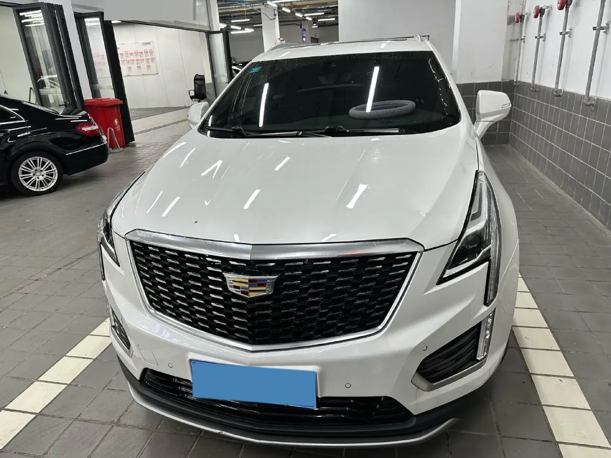 2020 Cadillac XT5 2.0T 241HP L4 9AT,autocango,china used car exporter,china ev exporter,chinese used car exporter,chinese used ev exporter