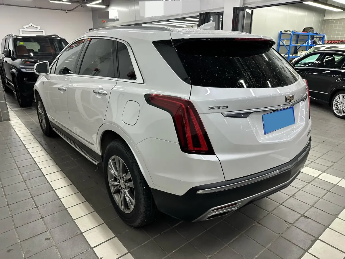 2020 Cadillac XT5 2.0T 241HP L4 9AT,autocango,china used car exporter,china ev exporter,chinese used car exporter,chinese used ev exporter