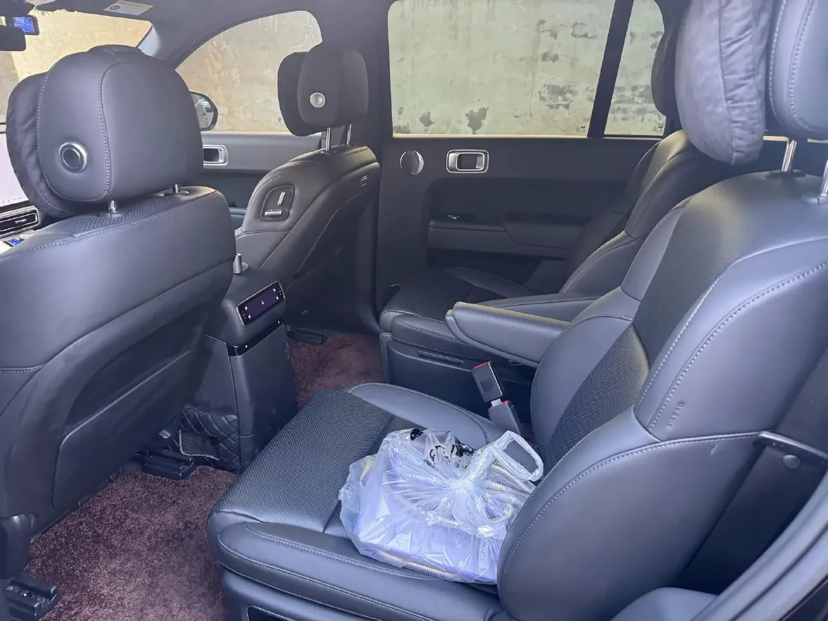 2024 Li L9 Range Extended 154HP REEV 52.3KWH,autocango,china used car exporter,china ev exporter,chinese used car exporter,chinese used ev exporter