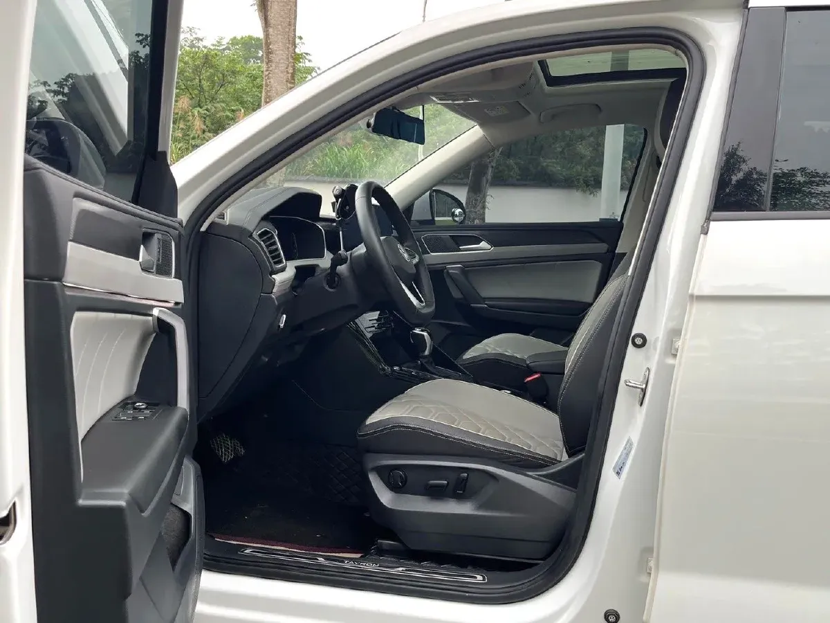 2024 Volkswagen Tayron 2.0T 186HP L4 7DCT,autocango,china used car exporter,china ev exporter,chinese used car exporter,chinese used ev exporter