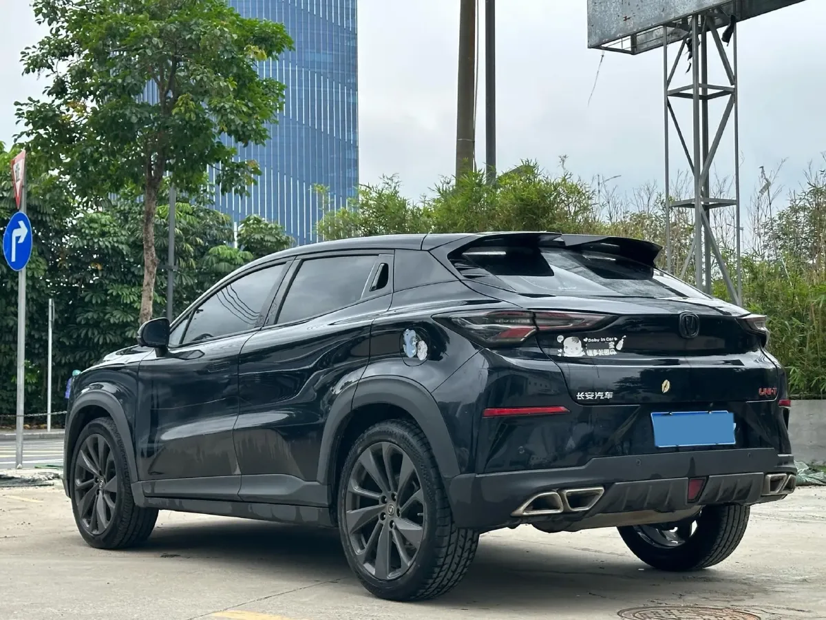 2020 ChangAn UNI-T 1.5T 180HP L4 7DCT,autocango,china used car exporter,china ev exporter,chinese used car exporter,chinese used ev exporter