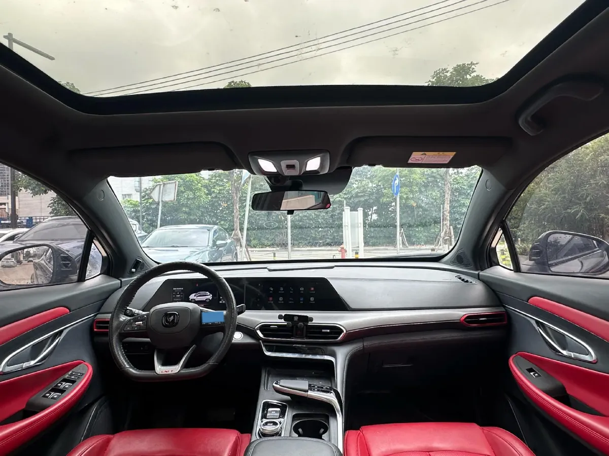 2020 ChangAn UNI-T 1.5T 180HP L4 7DCT,autocango,china used car exporter,china ev exporter,chinese used car exporter,chinese used ev exporter