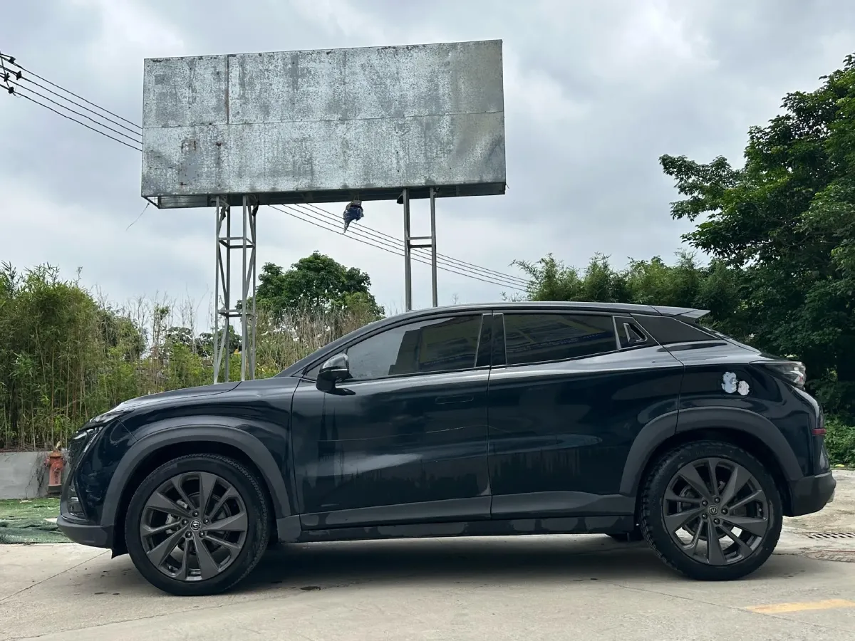 2020 ChangAn UNI-T 1.5T 180HP L4 7DCT,autocango,china used car exporter,china ev exporter,chinese used car exporter,chinese used ev exporter