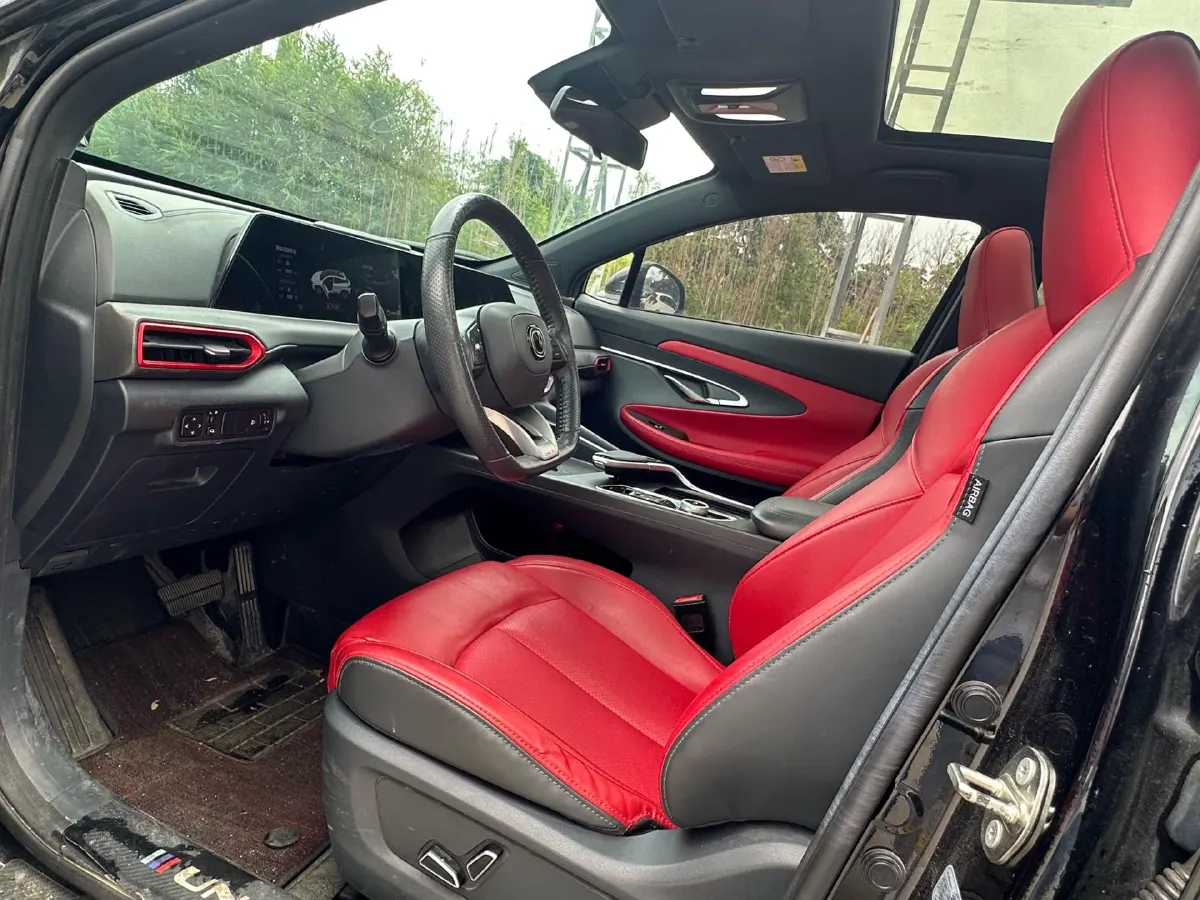 2020 ChangAn UNI-T 1.5T 180HP L4 7DCT,autocango,china used car exporter,china ev exporter,chinese used car exporter,chinese used ev exporter
