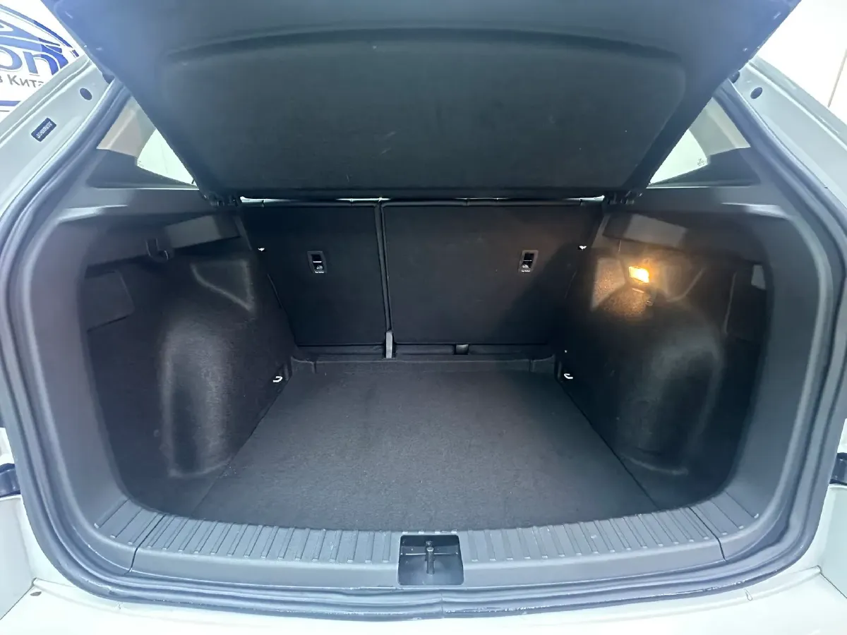 2024 Skoda Karoq 1.4T 150HP L4 7DCT,autocango,china used car exporter,china ev exporter,chinese used car exporter,chinese used ev exporter