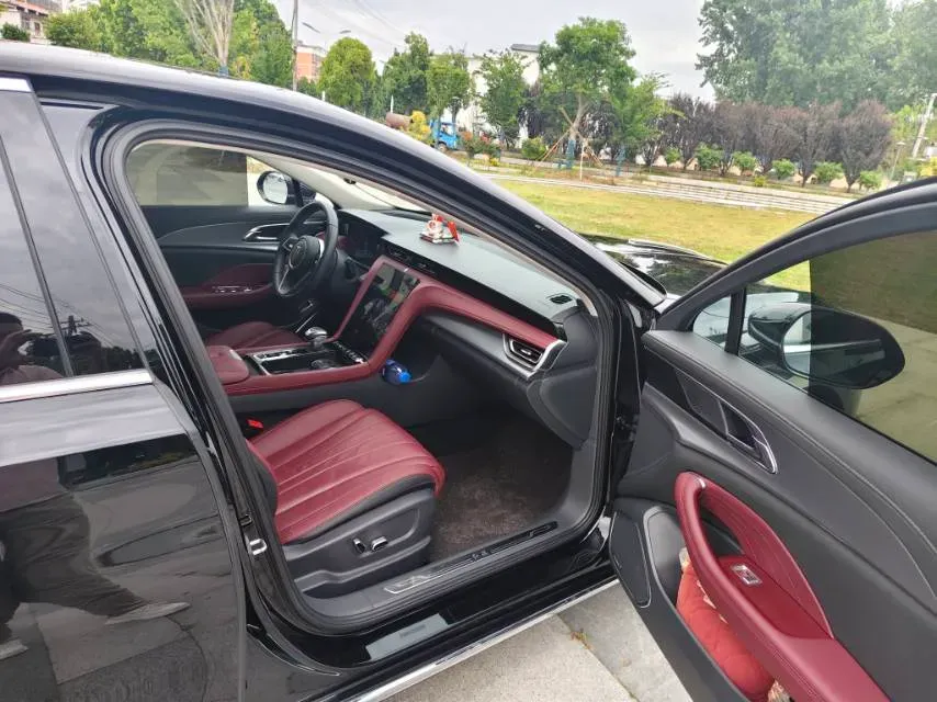 2025 HongQi H5 1.5T 169HP L4 1DHT Hybrid,autocango,china used car exporter,china ev exporter,chinese used car exporter,chinese used ev exporter